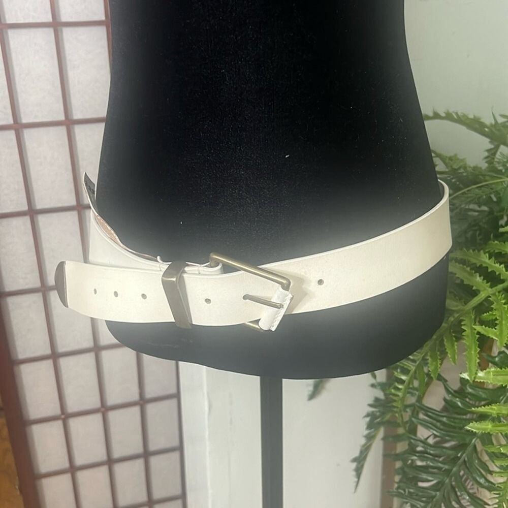 WE THE FREE GETTY LEATHER WHITE BELT‎ SIZE M/L